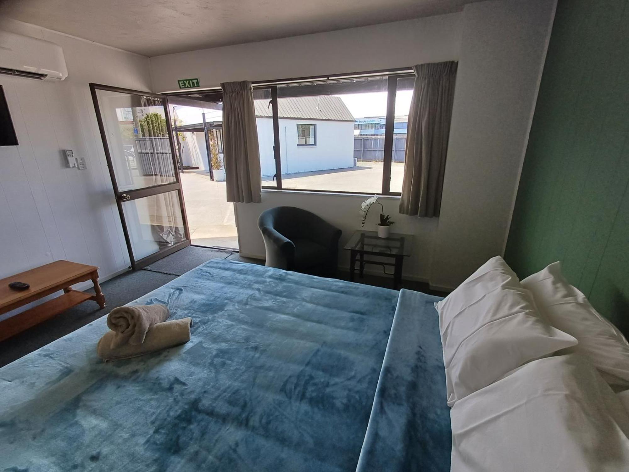 Gothic Heights Motel Christchurch Szoba fotó